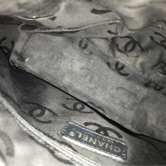 ๐โจ CELEBRITY โจ๐ RARE CC WILD stitch CHANEL ZIPPER BAG - Picture 11 of 16